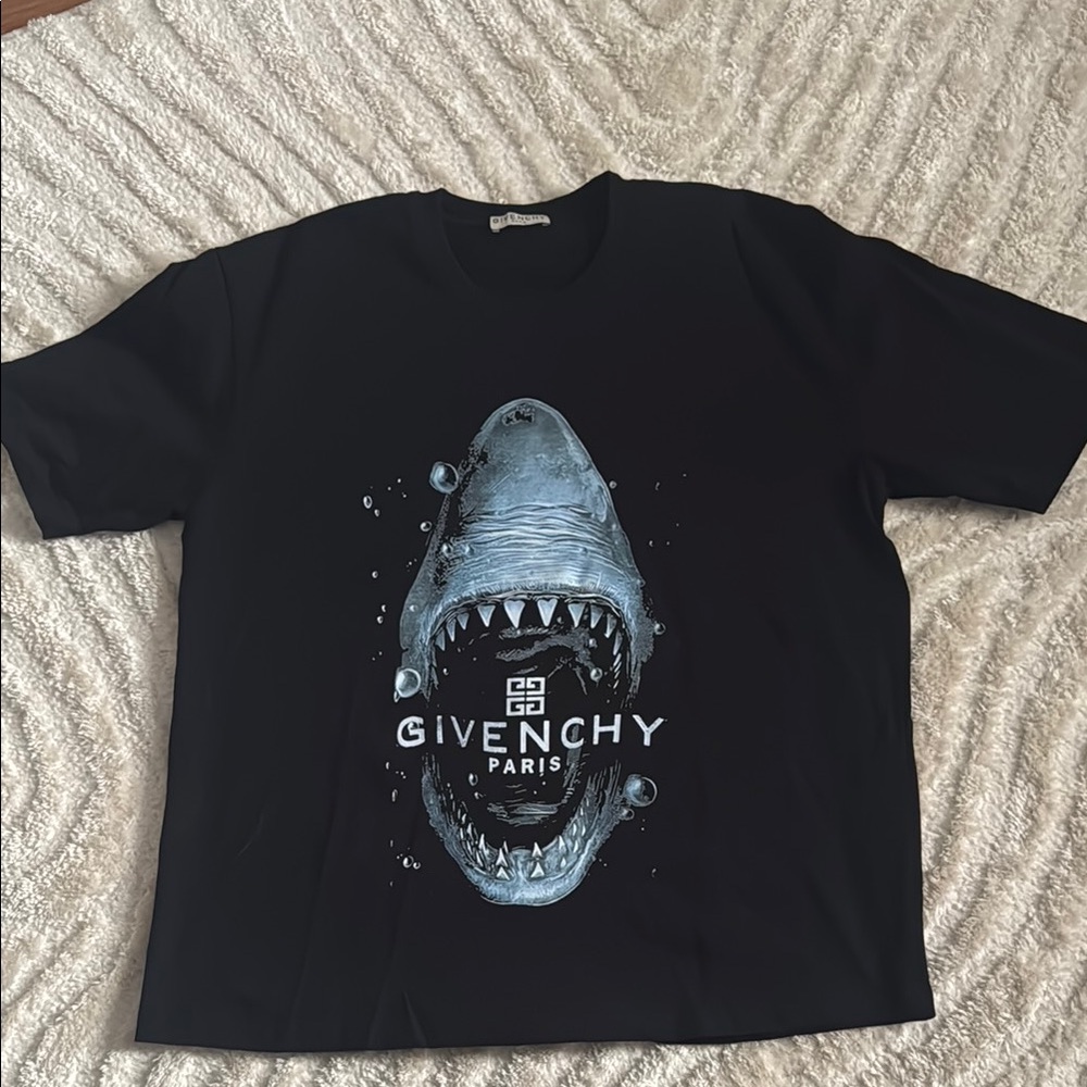 Givenchy Black Shark Graphic T-Shirt